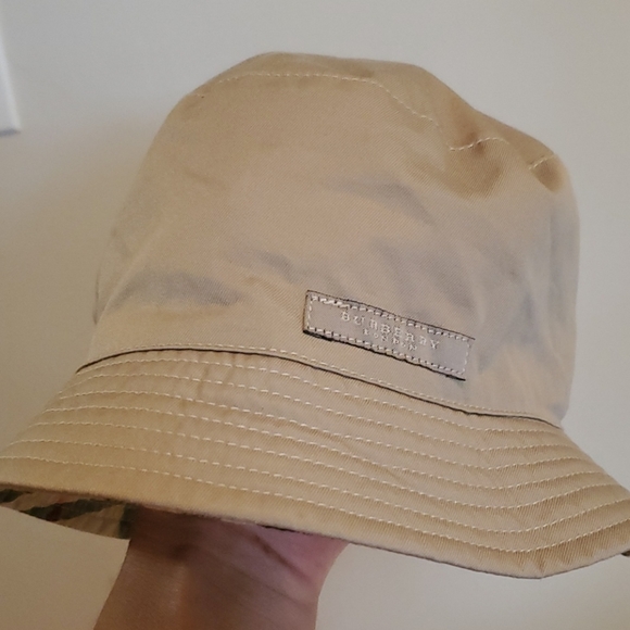 Burberry reversible bucket hat - Picture 4 of 4